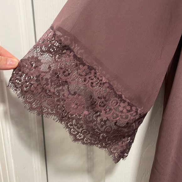 Torrid Sheer Ruana - Picture 3 of 4